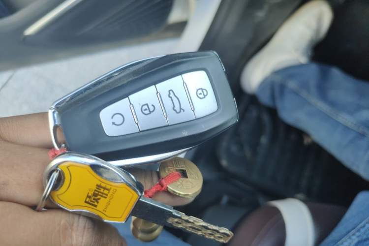 Used Geely Auto Monjaro L 2021 2.0TD DCT EVO Two-Wheel Drive Smart Luxury Version Vehicle Key