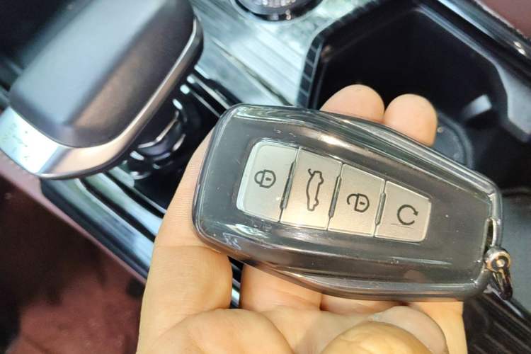 Used Geely Auto Monjaro L 2021 2.0TD DCT EVO Two-Wheel Drive Prestige Version Vehicle Key