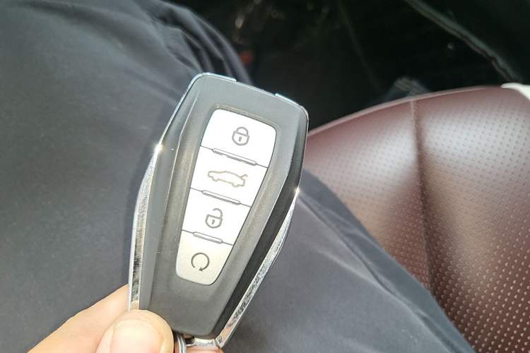 Used Geely Auto Monjaro L 2021 2.0TD DCT EVO Two-Wheel-Drive Flagship Version Vehicle Key
