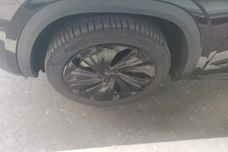 Used Geely Auto Monjaro L 2022 1.5T Leishen Hi·F Plug-in Hybrid Super Xun Left Front Wheel Hub