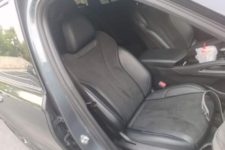 Used Geely Auto Monjaro L 2022 1.5T Leishen Hi·F Plug-in Hybrid Super Xun Right Front Seat