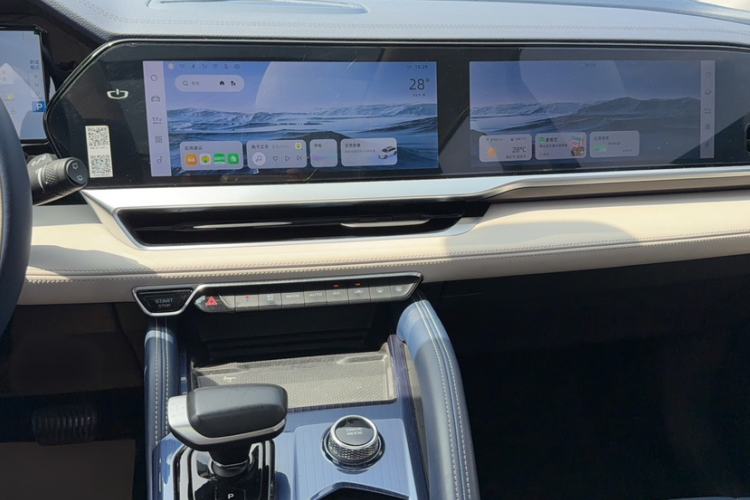 Used Geely Auto Monjaro L 2022 1.5T Leishen Hi·F Plug-in Hybrid Super Xun Audio And AC Panel