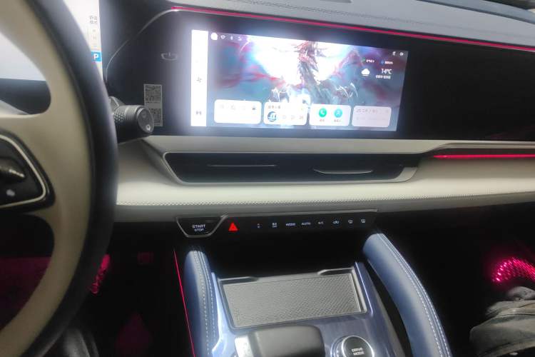 Used Geely Auto Monjaro L 2022 1.5T Thunder Hi·F Plug-in Hybrid Super Rui Audio And AC Panel