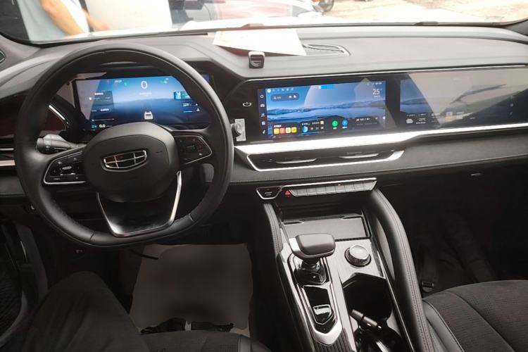 Used Geely Auto Monjaro L 2022 1.5T Thunder Hi·F Plug-in Hybrid Super Rui Center Console