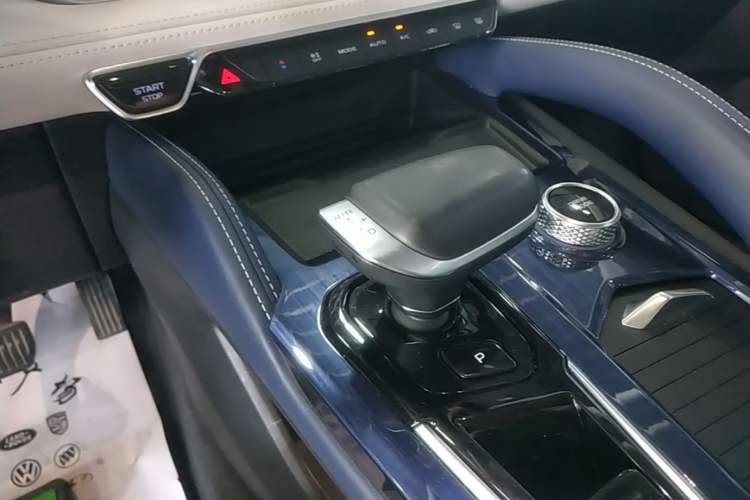 Used Geely Auto Monjaro L 2022 1.5T Leishen Hi·F Plug-in Hybrid Super Xun Gear Lever