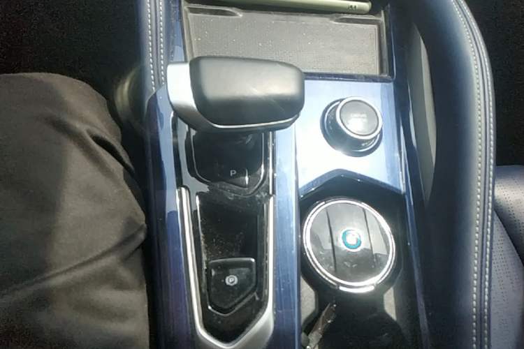 Used Geely Auto Monjaro L 2022 1.5T Leishen Hi·F Plug-in Hybrid Super Xun Gear Lever
