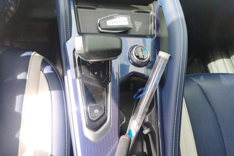 Used Geely Auto Monjaro L 2022 1.5T Thunder Hi·F Plug-in Hybrid Super Rui Gear Lever