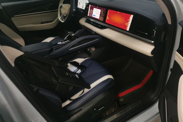 Used Geely Auto Monjaro L 2022 1.5T Thunder Hi·F Plug-in Hybrid Super Rui Right Front Seat
