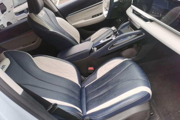 Used Geely Auto Monjaro L 2022 1.5T Leishen Hi·F Plug-in Hybrid Super Xun Right Front Seat