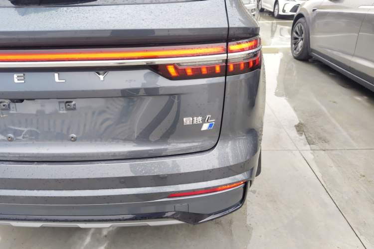 Used Geely Auto Monjaro L 2022 1.5T Thunder Hi·F Plug-in Hybrid Super Rui Right Rear Taillight