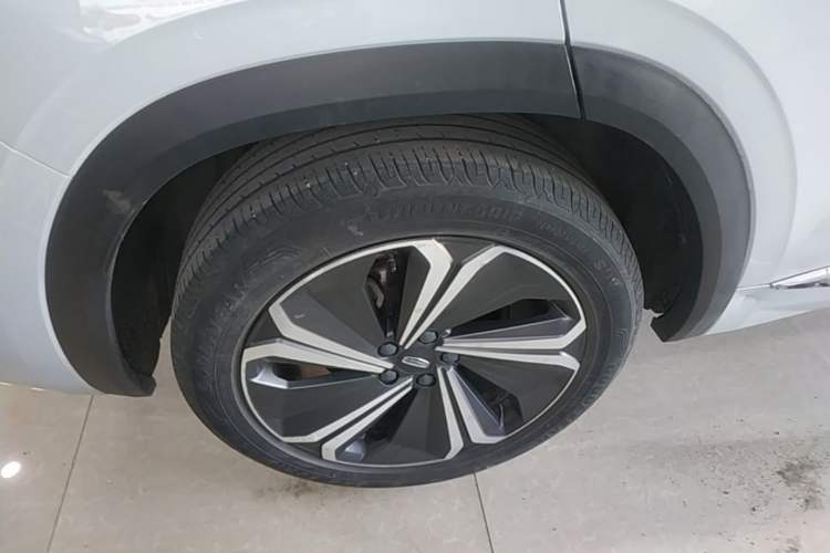 Used Geely Auto Monjaro L 2022 1.5T Leishen Hi·F Plug-in Hybrid Super Xun Right Rear Wheel Hub