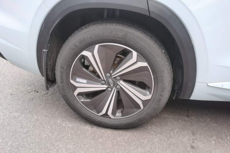 Used Geely Auto Monjaro L 2022 1.5T Leishen Hi·F Plug-in Hybrid Super Xun Right Rear Wheel Hub