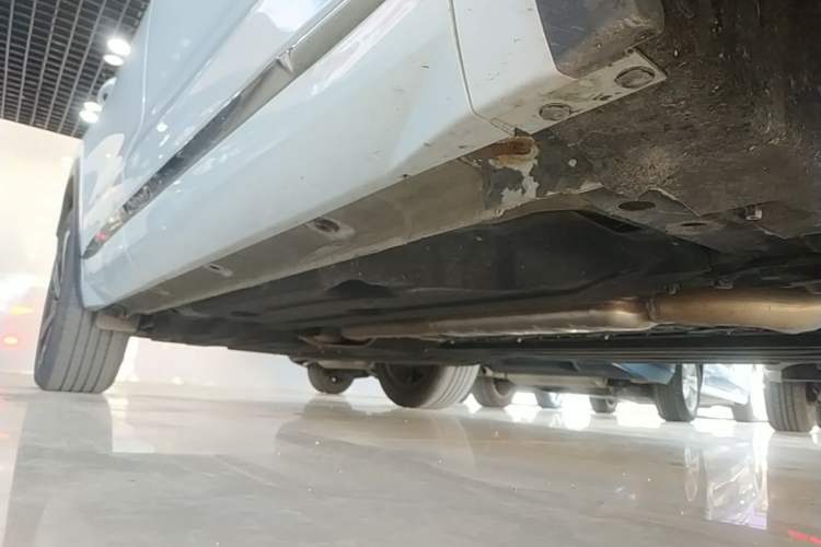 Used Geely Auto Monjaro L 2022 1.5T Leishen Hi·F Plug-in Hybrid Super Xun Right Side Sill