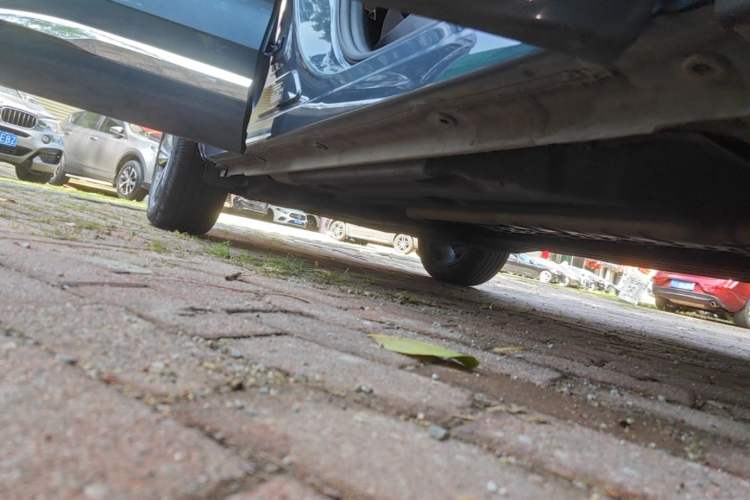Used Geely Auto Monjaro L 2022 1.5T Thunder Hi·F Plug-in Hybrid Super Rui Right Side Sill