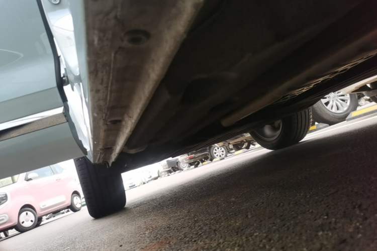 Used Geely Auto Monjaro L 2022 1.5T Leishen Hi·F Plug-in Hybrid Super Xun Right Side Sill