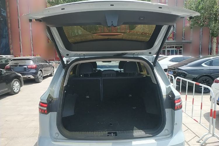Used Geely Auto Monjaro L 2022 1.5T Leishen Hi·F Plug-in Hybrid Super Xun Trunk