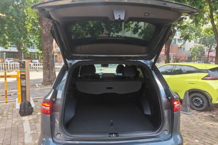 Used Geely Auto Monjaro L 2022 1.5T Thunder Hi·F Plug-in Hybrid Super Rui Trunk