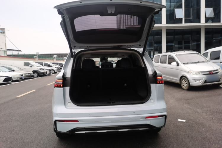 Used Geely Auto Monjaro L 2022 1.5T Leishen Hi·F Plug-in Hybrid Super Xun Trunk