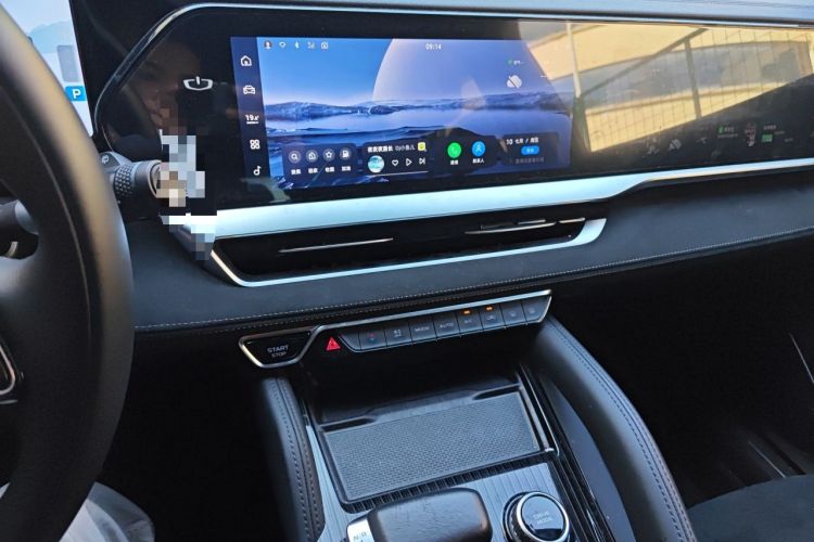 Used Geely Auto Monjaro L 2022 1.5T Thunder Hi·F Plug-in Hybrid Super Rui Audio And AC Panel