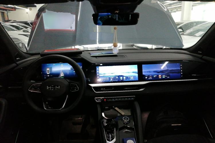 Used Geely Auto Monjaro L 2022 1.5T Thunder Hi·F Plug-in Hybrid Super Rui Center Console