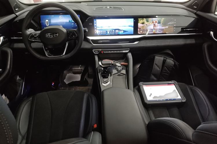 Used Geely Auto Monjaro L 2022 1.5T Thunder Hi·F Plug-in Hybrid Super Rui Center Console