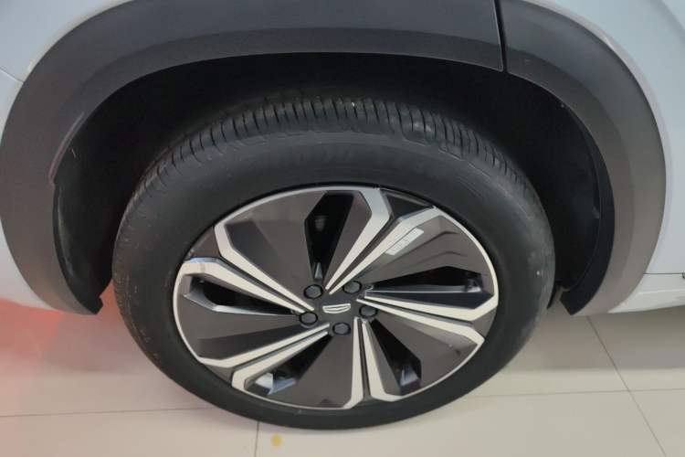 Used Geely Auto Monjaro L 2022 1.5T Leishen Hi·F Plug-in Hybrid Super Xun Exterior 4
