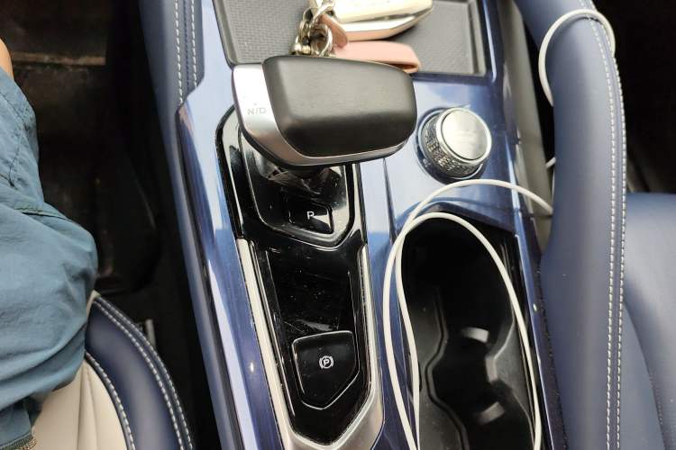 Used Geely Auto Monjaro L 2022 1.5T Thunder Hi·F Plug-in Hybrid Super Rui Gear Lever