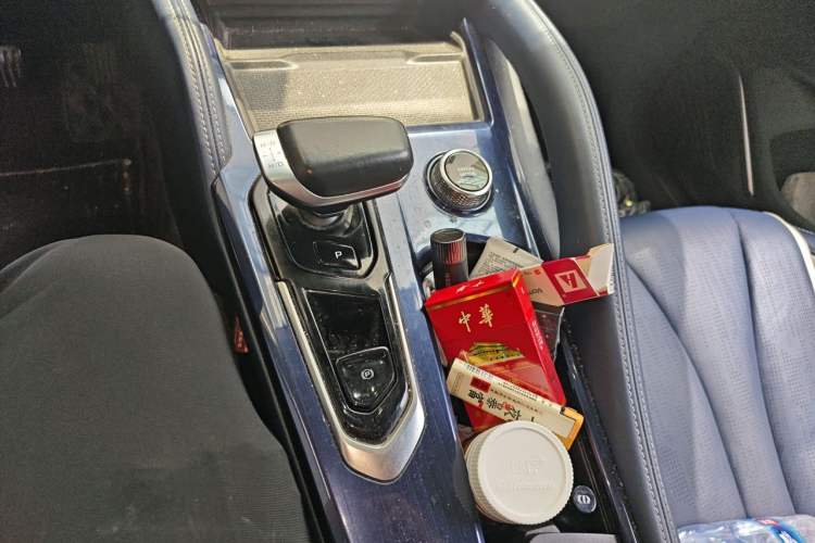 Used Geely Auto Monjaro L 2022 1.5T Thunder Hi·F Plug-in Hybrid Super Rui Gear Lever