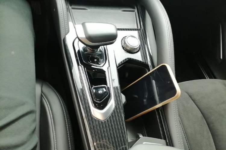 Used Geely Auto Monjaro L 2022 1.5T Thunder Hi·F Plug-in Hybrid Super Rui Gear Lever