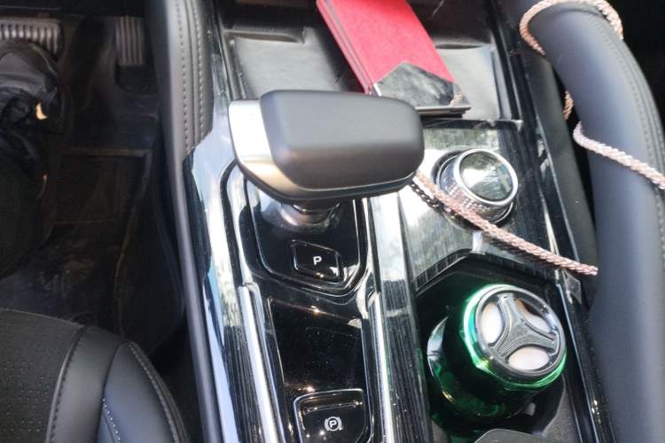 Used Geely Auto Monjaro L 2022 1.5T Leishen Hi·F Plug-in Hybrid Super Xun Gear Lever