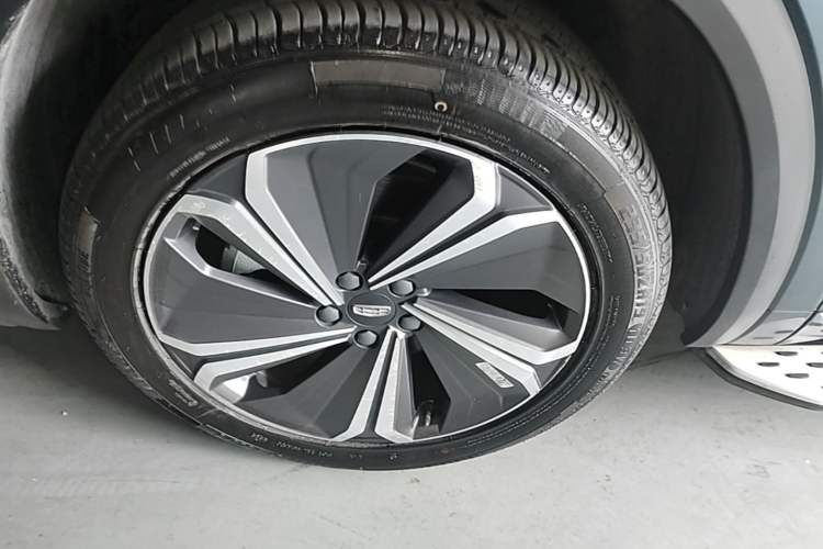Used Geely Auto Monjaro L 2022 1.5T Thunder Hi·F Plug-in Hybrid Super Rui Left Front Wheel Hub