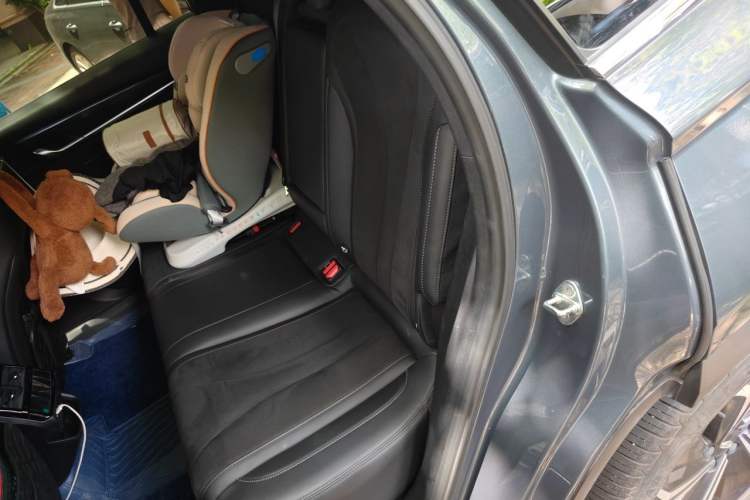 Used Geely Auto Monjaro L 2022 1.5T Thunder Hi·F Plug-in Hybrid Super Rui Left Rear Seat