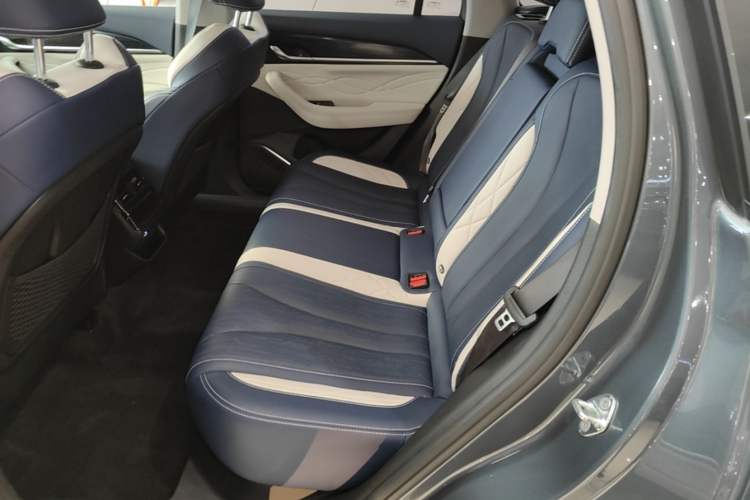 Used Geely Auto Monjaro L 2022 1.5T Leishen Hi·F Plug-in Hybrid Super Xun Left Rear Seat