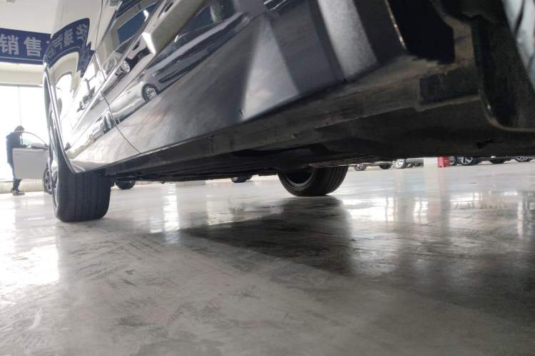 Used Geely Auto Monjaro L 2022 1.5T Thunder Hi·F Plug-in Hybrid Super Rui Left Side Sill