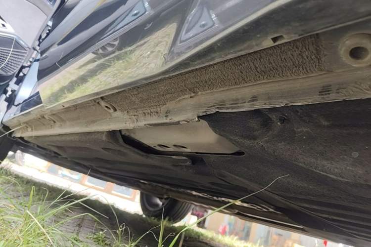 Used Geely Auto Monjaro L 2022 1.5T Thunder Hi·F Plug-in Hybrid Super Rui Left Side Sill