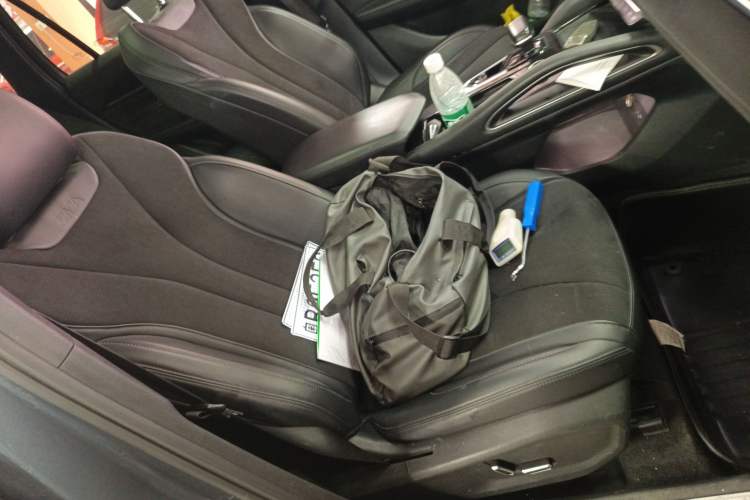 Used Geely Auto Monjaro L 2022 1.5T Thunder Hi·F Plug-in Hybrid Super Rui Right Front Seat