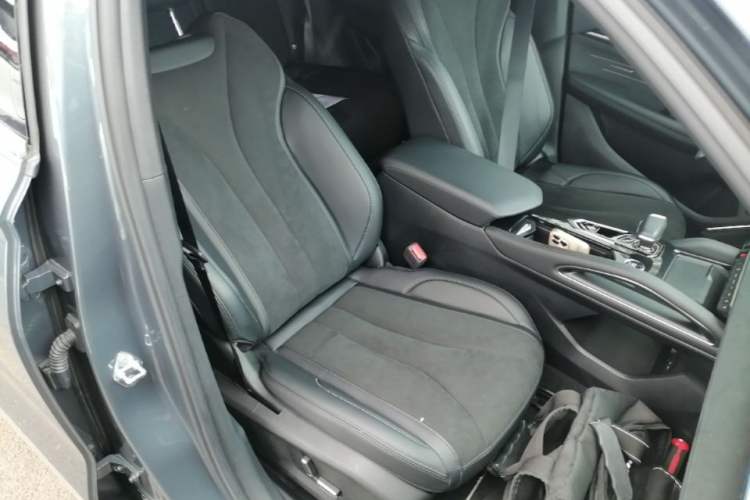 Used Geely Auto Monjaro L 2022 1.5T Thunder Hi·F Plug-in Hybrid Super Rui Right Front Seat