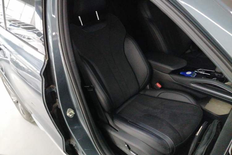 Used Geely Auto Monjaro L 2022 1.5T Thunder Hi·F Plug-in Hybrid Super Rui Right Front Seat