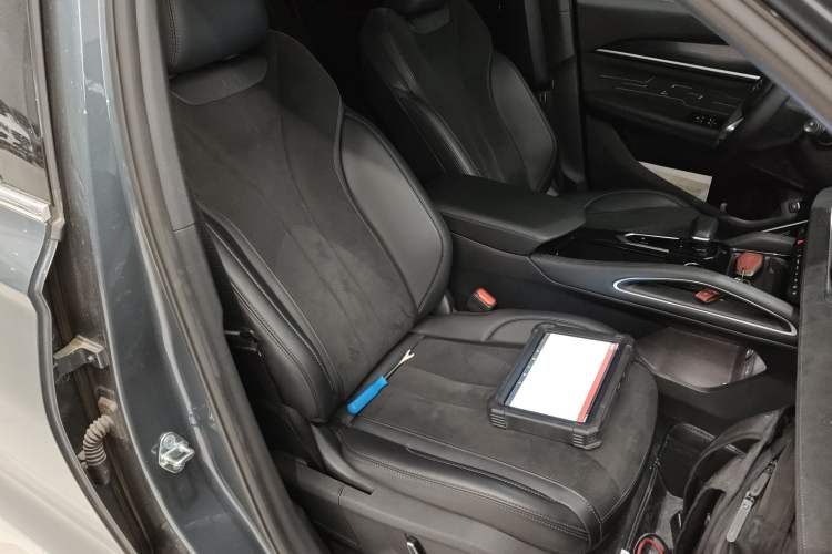 Used Geely Auto Monjaro L 2022 1.5T Thunder Hi·F Plug-in Hybrid Super Rui Right Front Seat