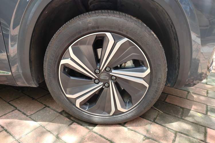 Used Geely Auto Monjaro L 2022 1.5T Thunder Hi·F Plug-in Hybrid Super Rui Right Front Wheel Hub