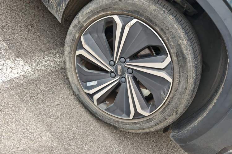 Used Geely Auto Monjaro L 2022 1.5T Leishen Hi·F Plug-in Hybrid Super Xun Right Front Wheel Hub