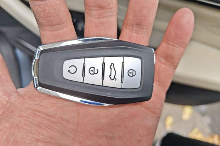 Used Geely Auto Monjaro L 2022 1.5T Thunder Hi·F Plug-in Hybrid Super Rui Vehicle Key