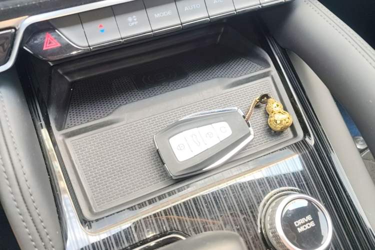 Used Geely Auto Monjaro L 2022 1.5T Thunder Hi·F Plug-in Hybrid Super Rui Vehicle Key