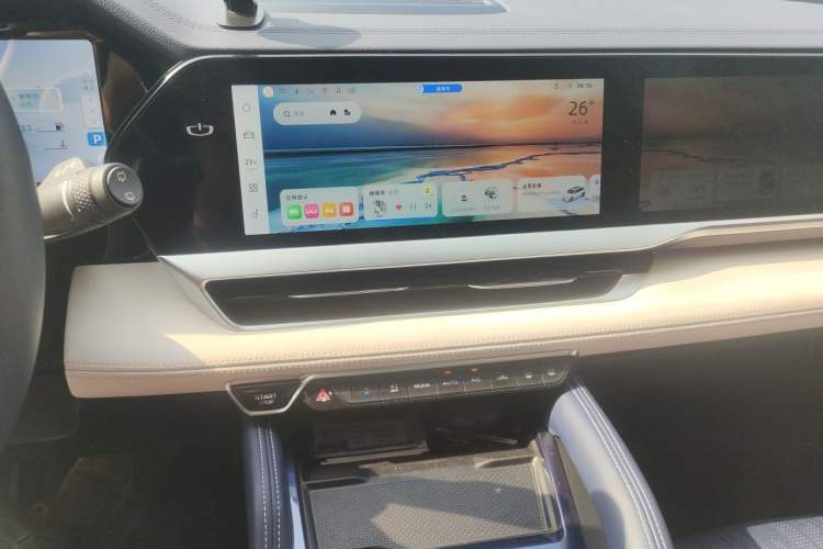Used Geely Auto Monjaro L 2022 1.5T Thunder Hi·F Plug-in Hybrid Super Rui Audio And AC Panel