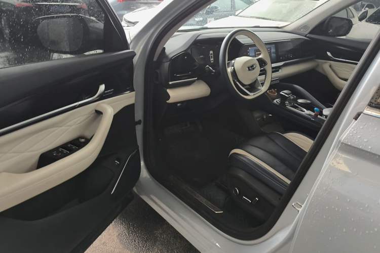 Used Geely Auto Monjaro L 2022 1.5T Thunder Hi·F Plug-in Hybrid Super Rui Driver Seat