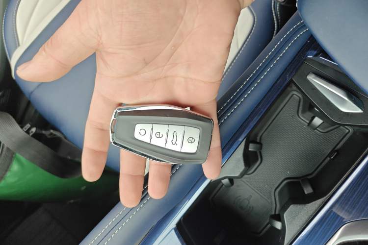 Used Geely Auto Monjaro L 2022 1.5T Thunder Hi·F Plug-in Hybrid Super Rui Vehicle Key