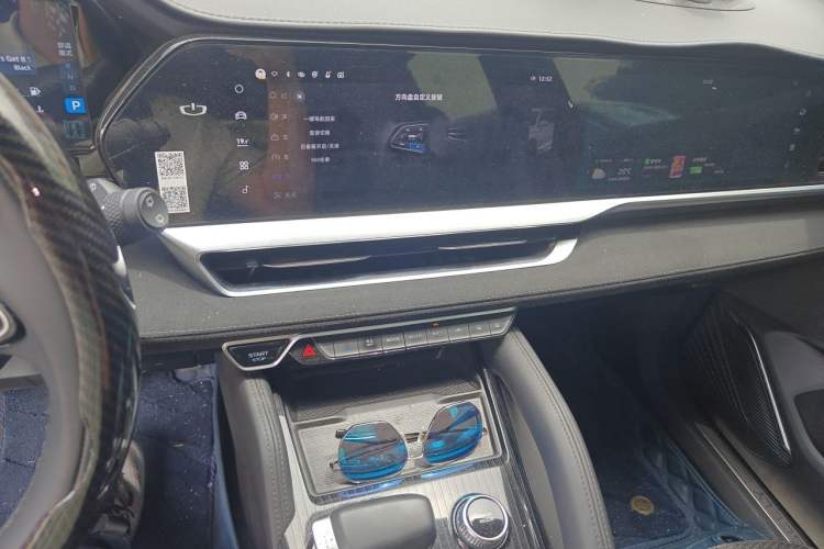 Used Geely Auto Monjaro L 2022 1.5T Leishen Hi·F Plug-in Hybrid Super Xun Audio And AC Panel