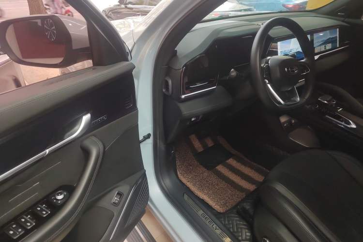 Used Geely Auto Monjaro L 2022 1.5T Leishen Hi·F Plug-in Hybrid Super Xun Driver Seat