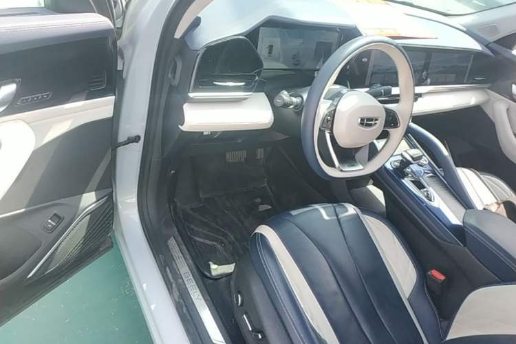 Used Geely Auto Monjaro L 2022 1.5T Leishen Hi·F Plug-in Hybrid Super Xun Driver Seat
