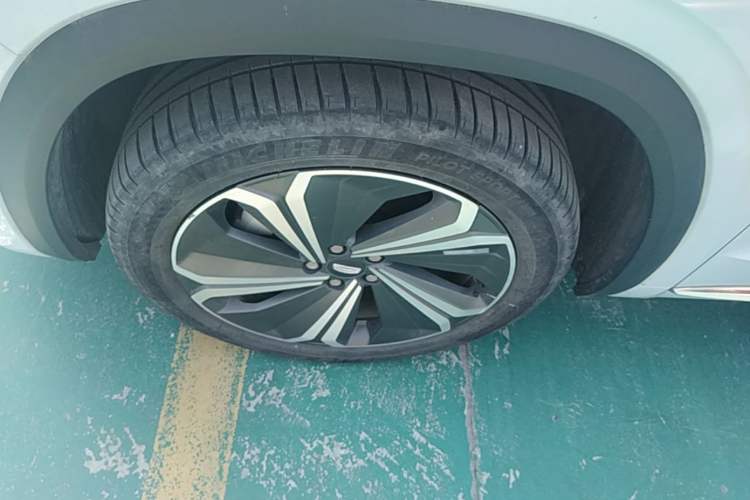 Used Geely Auto Monjaro L 2022 1.5T Leishen Hi·F Plug-in Hybrid Super Xun Exterior 4